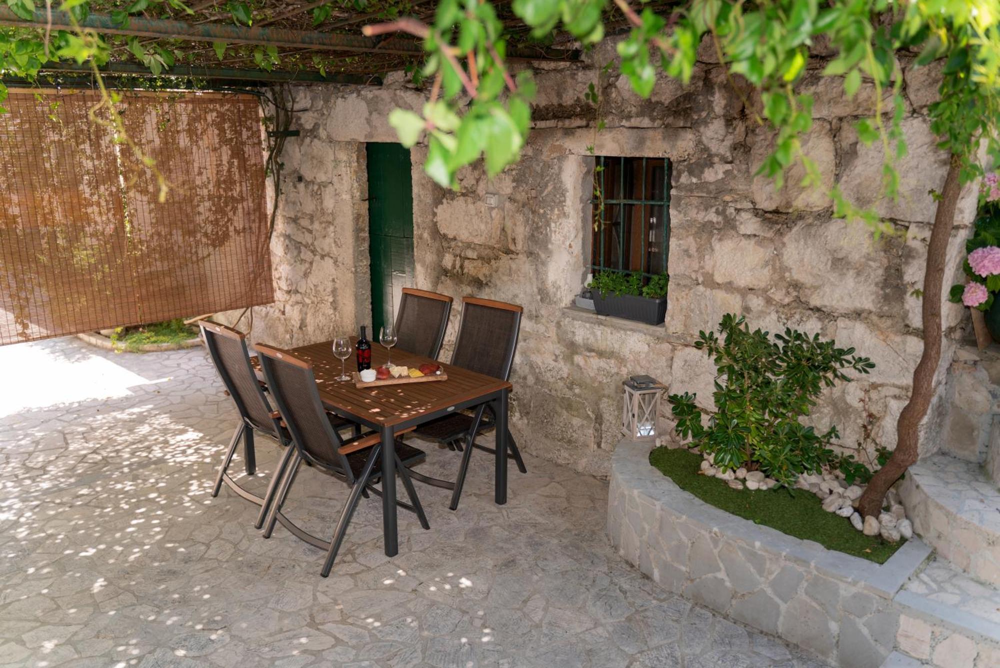 Apartments Srdanovic Omiš Exteriér fotografie